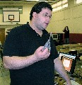 Gallery image - Kanonfodda lending another network cable